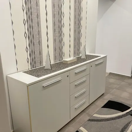 Igenyes Lakas Apartment Szeged
