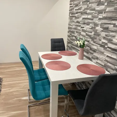 Apartment Igenyes Lakas Szeged