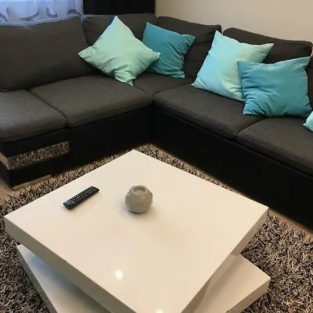 Igenyes Lakas Apartmán Segedín